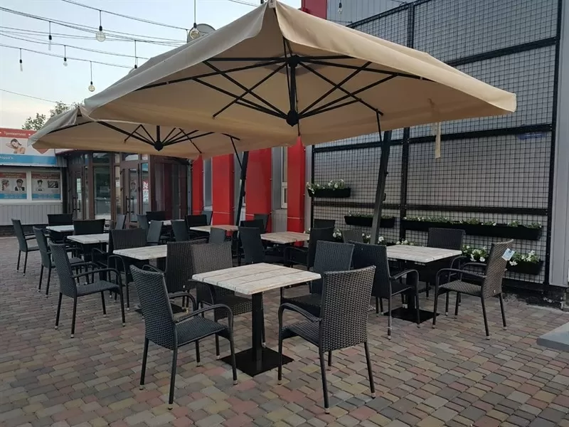 Зонты для кафе,  бара,  ресторана или сада. Италия